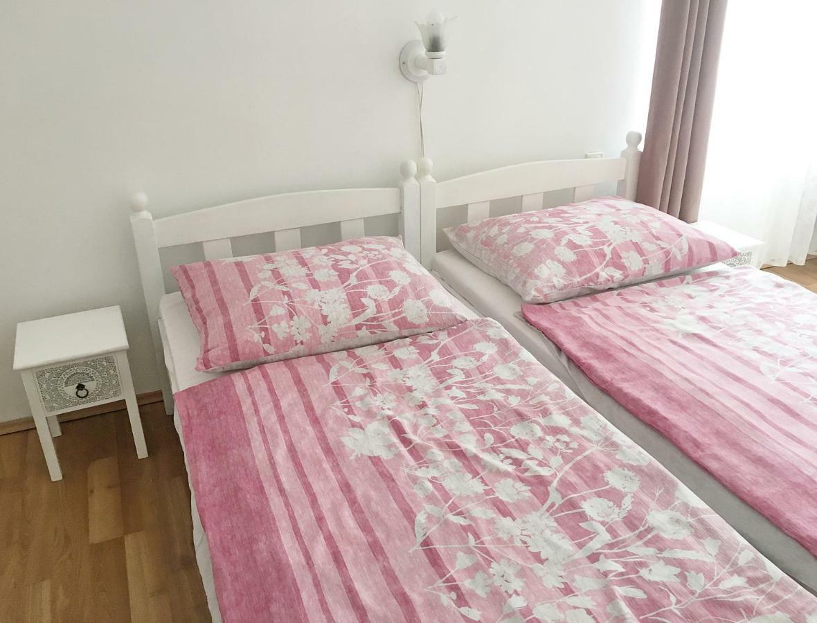 Villa Balatonfenyves - Munkácsy u. 6. Esterno foto